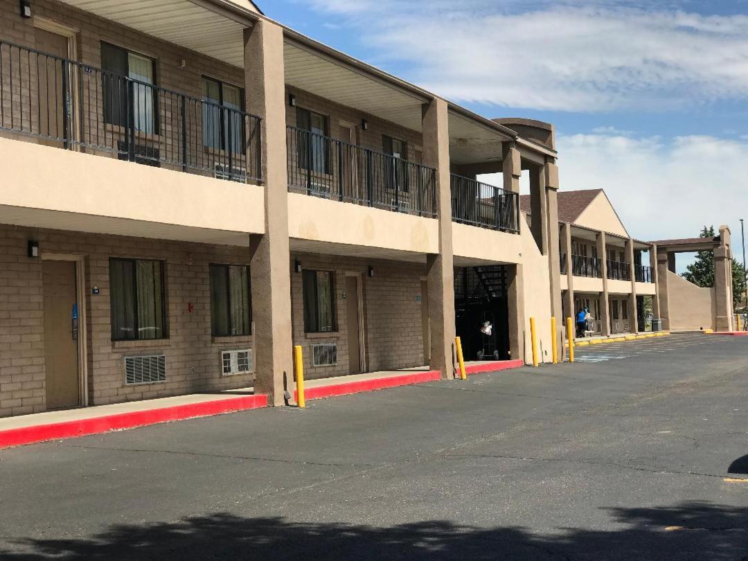 Days Inn By Wyndham Albuquerque West Exteriör bild